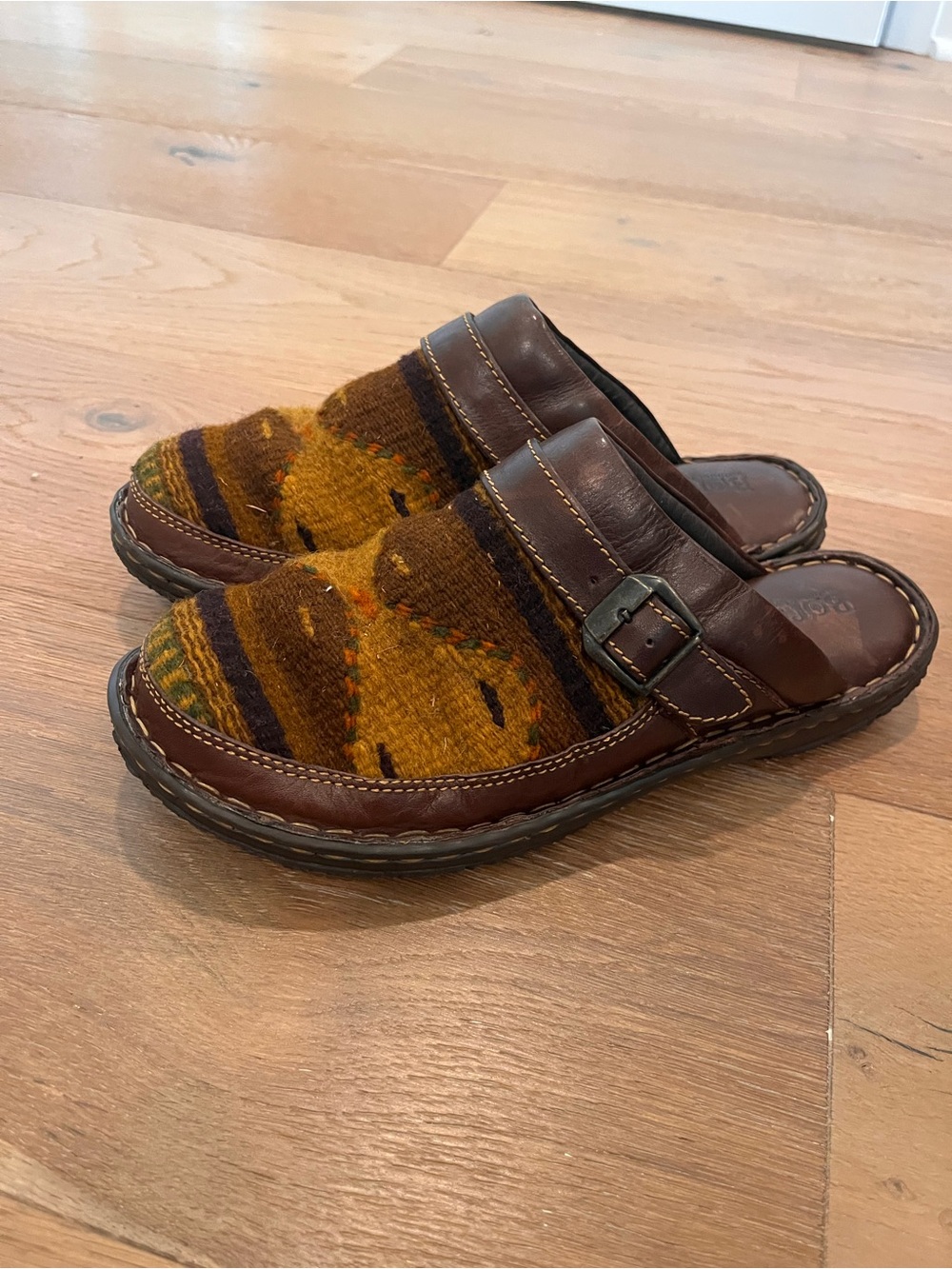 BORN Clogs Orange Brown Wool Southwestern Slip On Comfort Colorful Boho Western - Picture 3 of 11